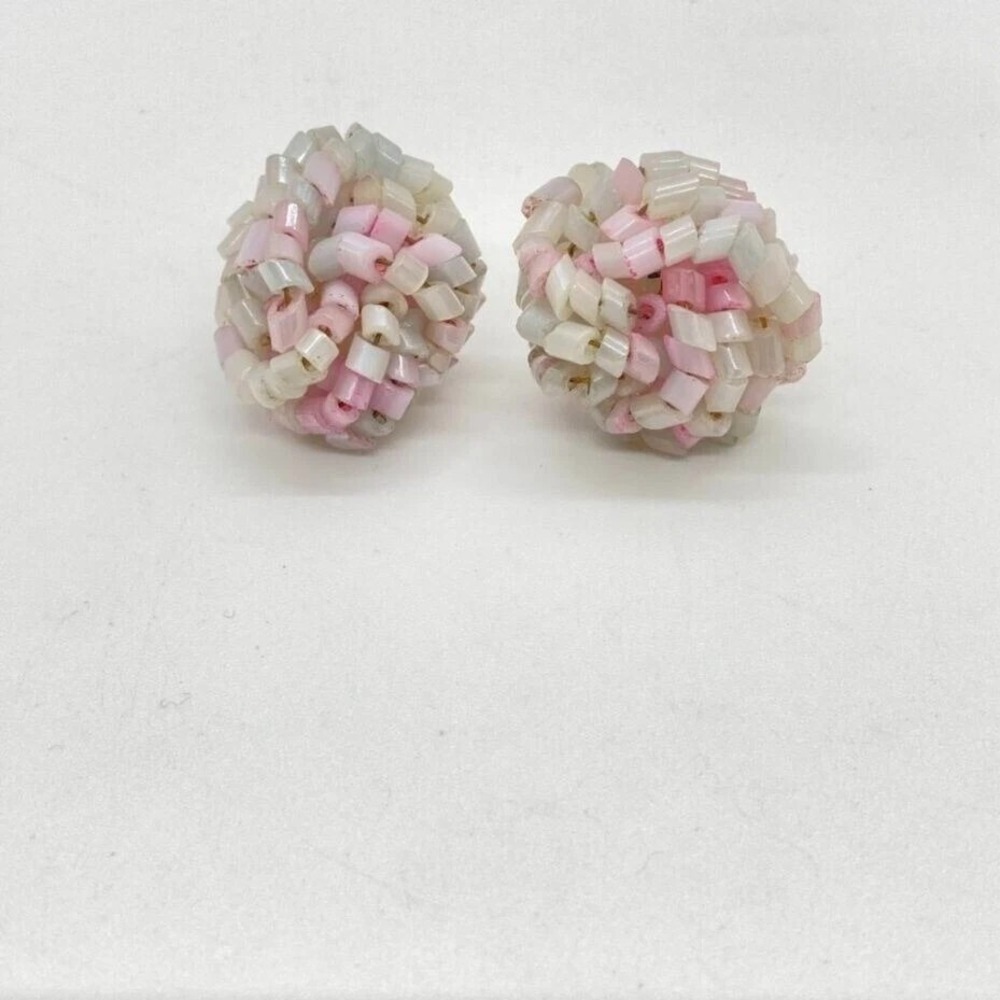 Fashion Beaded Cluster Pompom Stud Earrings Pink White Gold Tone Post